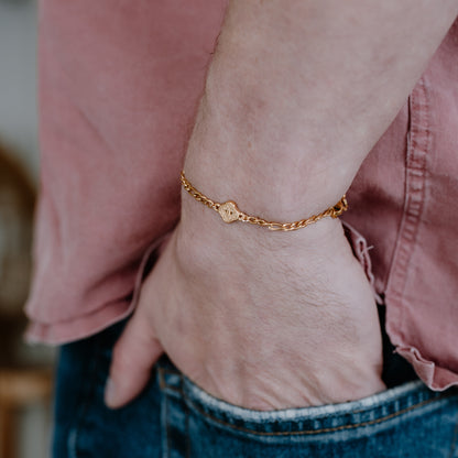 Sleek Figaro Chain Bracelet